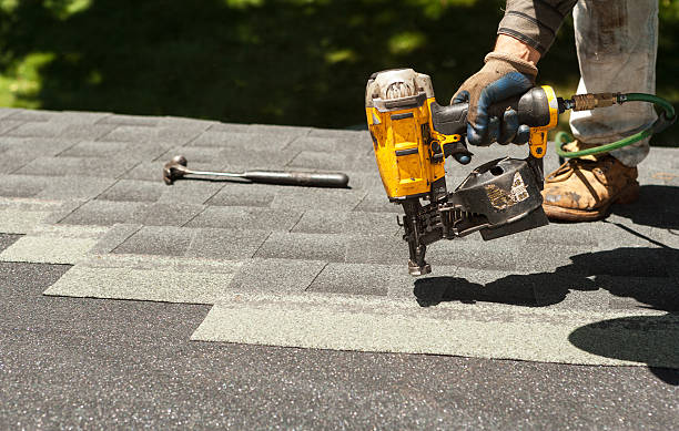 Roof Gutter Cleaning in Ashland, OR
