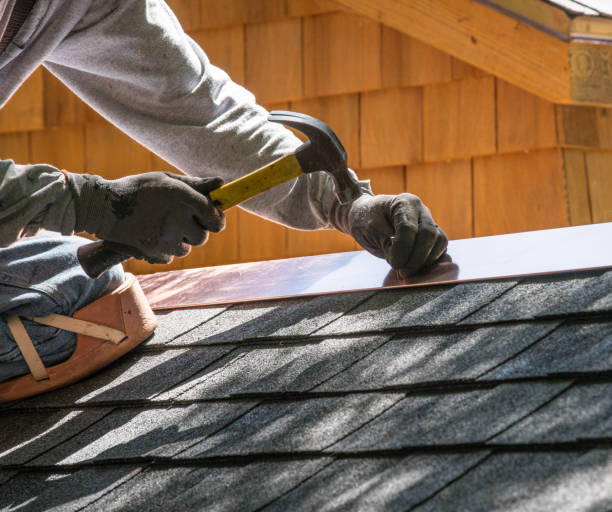 Roof Gutter Cleaning in Ashland, OR